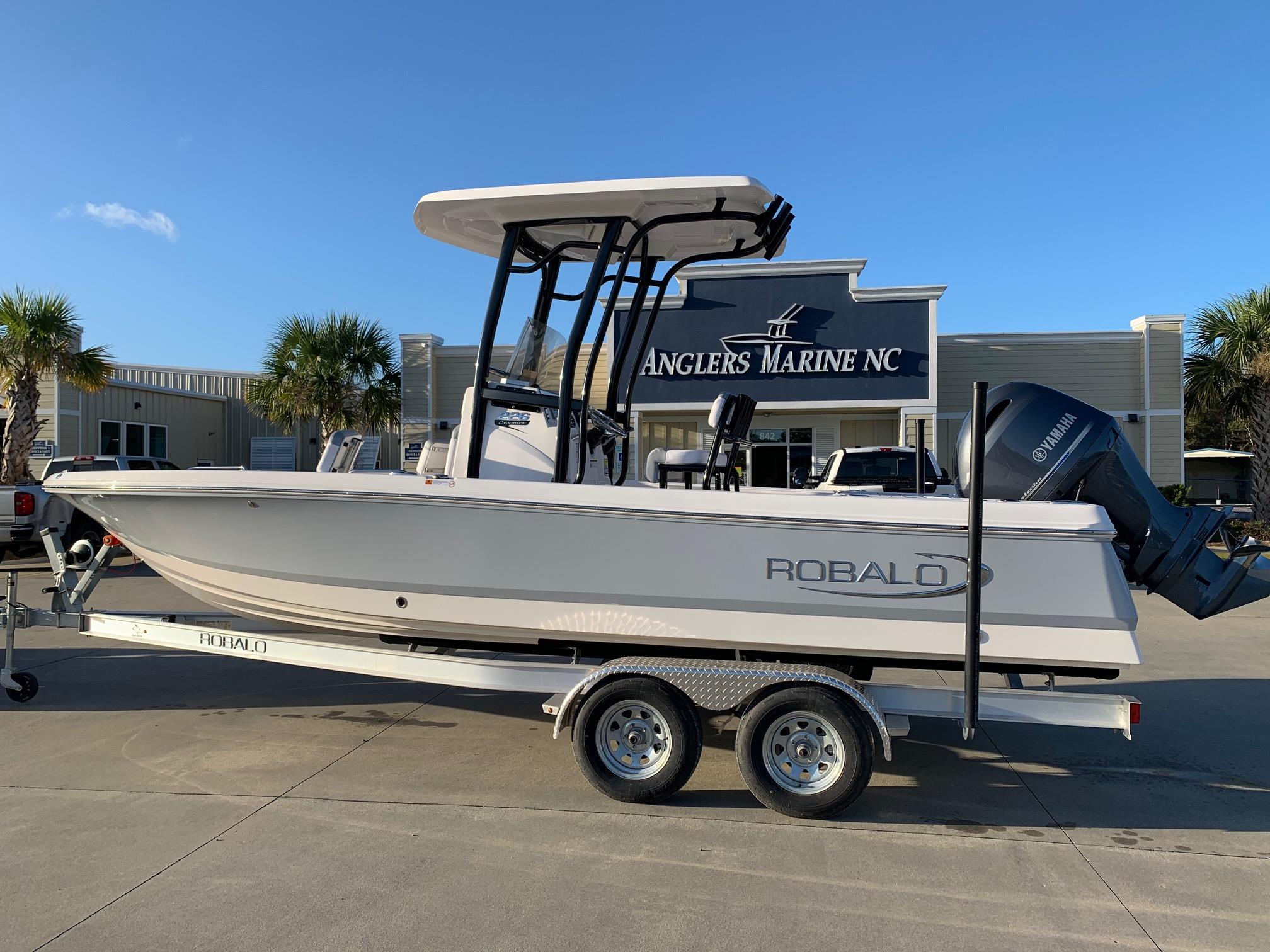 2020 Robalo 226 Cayman Alloy Gray/White For Sale In NC - Angler's ...