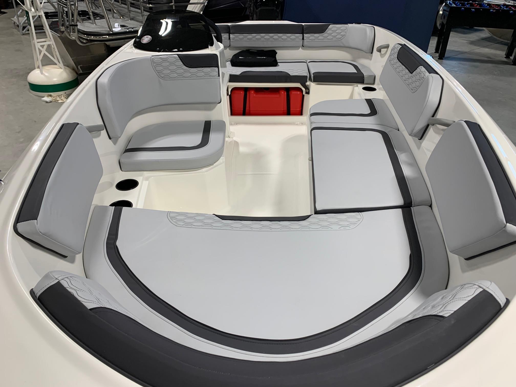 BAYLINER ARCTIC WHITE ASH 10-15